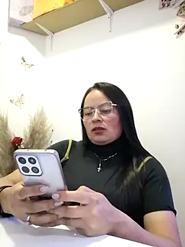 Daliz Leon online show from September 23, 2025, 10:50 pm