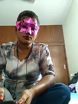 Snapshot of your_chandni04 chatting on September 20, 2025, 10:31 am your chandni04 online show from September 20, 2025, 10:31 am