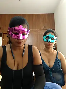 Snapshot of your_chandni04 chatting on September 27, 2025, 8:20 am your chandni04 online show from September 27, 2025, 8:20 am