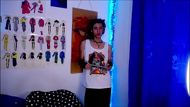 Snapshot of Thedoll_ethan7 chatting on November 22, 2025, 9:57 pm Thedoll ethan7 online show from November 22, 2025, 9:57 pm