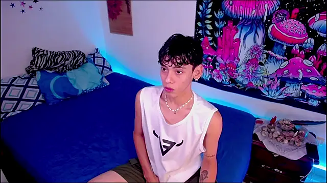 Snapshot of Thedoll_ethan7 chatting on June 6, 2026, 10:48 pm Thedoll ethan7 online show from June 6, 2026, 10:48 pm