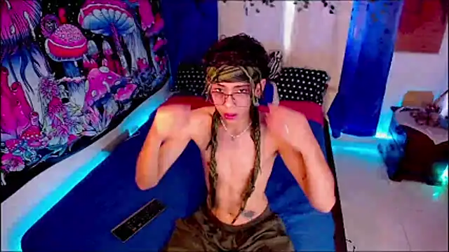 Thedoll ethan7 online show from April 30, 2026, 9:08 pm