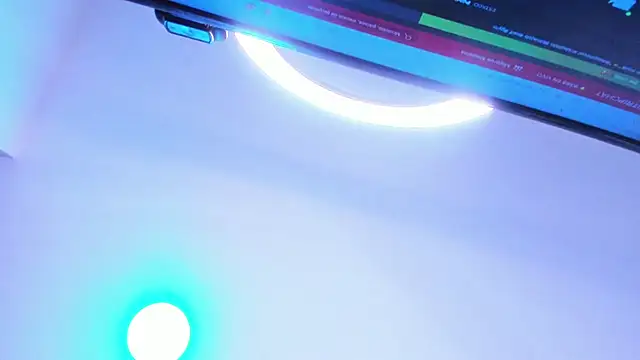 Dulceemia  online show from November 5, 2025, 7:28 pm