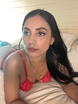 GabiHills online show from October 6, 2025, 7:03 pm