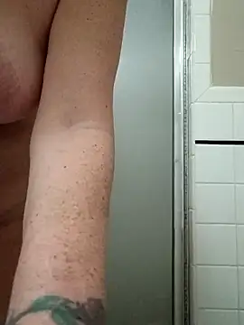 Snapshot of Bored_Grandma chatting on March 27, 2026, 8:32 pm Bored Grandma online show from March 27, 2026, 8:32 pm