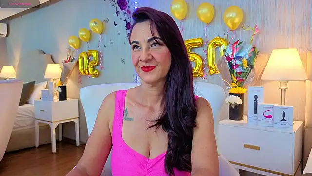 ScarleetJonson online show from February 7, 2026, 7:00 pm