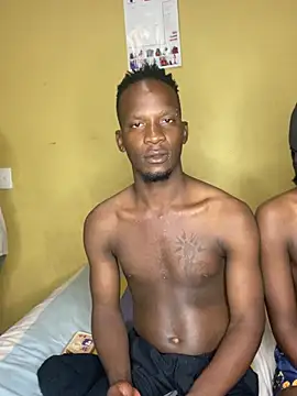 RAWFREAKYVERSE online show from April 7, 2026, 7:04 pm