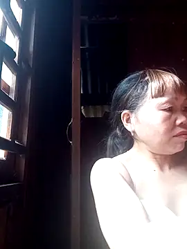  YooY  online show from October 27, 2025, 2:34 am