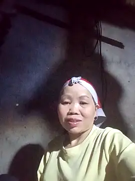  YooY  online show from November 27, 2025, 3:01 pm