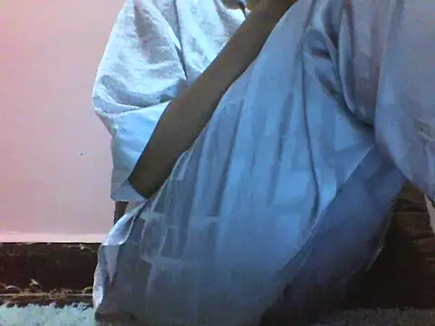 Moongodessy online show from December 15, 2025, 5:46 am