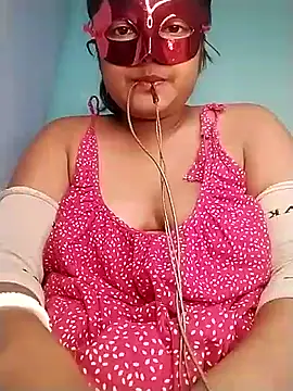 Snapshot of mimi87hoty chatting on November 13, 2025, 6:01 pm mimi87hoty online show from November 13, 2025, 6:01 pm