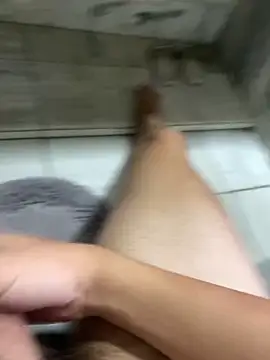 Snapshot of Novindapikgrossa chatting on December 5, 2025, 12:37 pm Novindapikgrossa online show from December 5, 2025, 12:37 pm