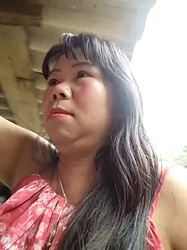 lusy-00 online show from November 6, 2025, 6:39 am