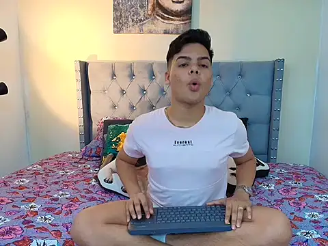 stewart mateo  online show from October 8, 2025, 2:02 am