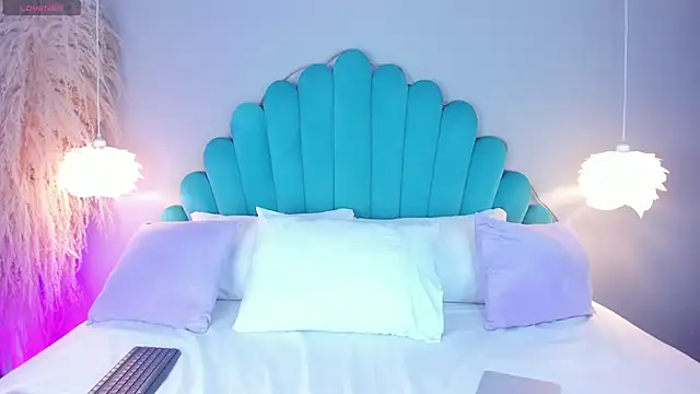 Snapshot of AlassiaHocthner chatting on October 30, 2025, 12:03 pm AlassiaHocthner online show from October 30, 2025, 12:03 pm