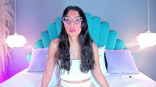 Snapshot of AlassiaHocthner chatting on September 10, 2025, 11:42 am AlassiaHocthner online show from September 10, 2025, 11:42 am