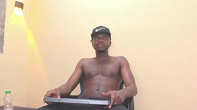 DOUGLAS 099 online show from December 4, 2025, 11:59 pm