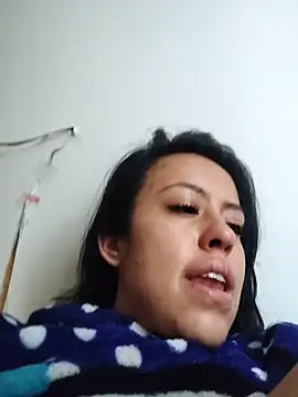 Snapshot of Queen_Ashly chatting on October 19, 2025, 6:10 pm Queen Ashly online show from October 19, 2025, 6:10 pm