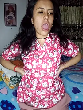 Snapshot of Queen_Ashly chatting on December 5, 2025, 2:21 am Queen Ashly online show from December 5, 2025, 2:21 am