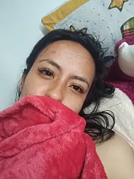 Snapshot of Queen_Ashly chatting on December 21, 2025, 8:42 pm Queen Ashly online show from December 21, 2025, 8:42 pm