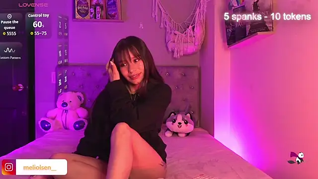 Alisha Olsen  online show from March 19, 2026, 4:45 am