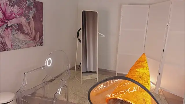 Snapshot of Katie_ktk chatting on October 29, 2025, 1:54 pm Katie ktk online show from October 29, 2025, 1:54 pm