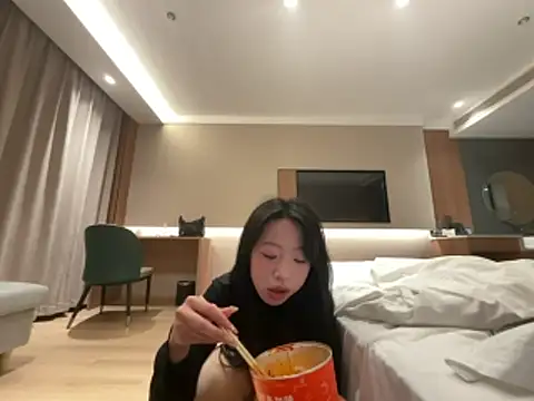 jingjing005 online show from March 12, 2026, 11:03 am