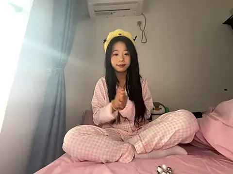 jingjing005 online show from February 1, 2026, 6:44 am