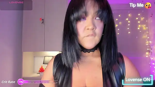 VickyRuiz  online show from July 13, 2026, 8:08 pm