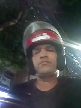 Snapshot of Snoopreto42 chatting on February 17, 2026, 10:18 pm Snoopreto42 online show from February 17, 2026, 10:18 pm