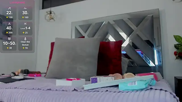 Snapshot of Candy_Hott7 chatting on November 12, 2025, 8:34 pm Candy Hott7 online show from November 12, 2025, 8:34 pm