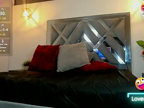 Snapshot of Candy_Hott7 chatting on October 17, 2025, 7:59 pm Candy Hott7 online show from October 17, 2025, 7:59 pm