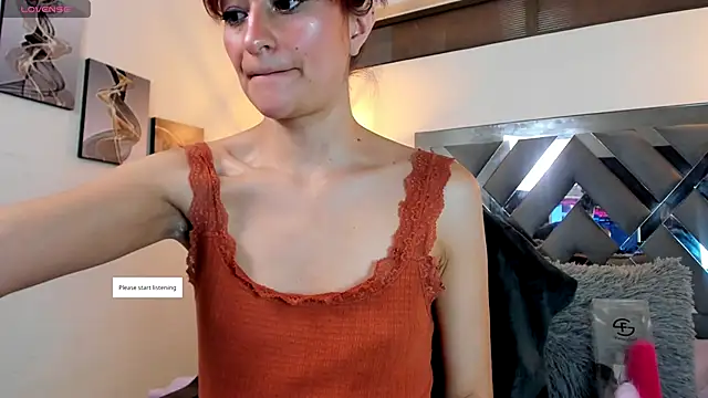 Snapshot of Candy_Hott7 chatting on September 27, 2025, 2:12 pm Candy Hott7 online show from September 27, 2025, 2:12 pm