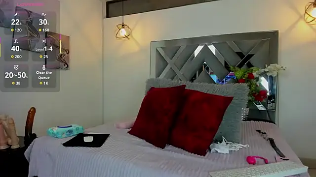 Snapshot of Candy_Hott7 chatting on December 16, 2025, 8:13 pm Candy Hott7 online show from December 16, 2025, 8:13 pm