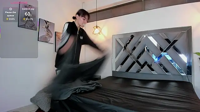 Snapshot of Candy_Hott7 chatting on December 17, 2025, 8:25 pm Candy Hott7 online show from December 17, 2025, 8:25 pm