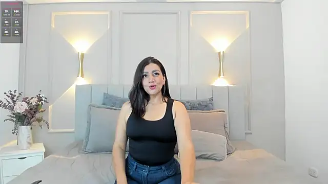 Snapshot of victoria_bourne chatting on December 15, 2025, 7:09 pm victoria bourne online show from December 15, 2025, 7:09 pm