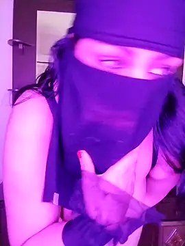 Snapshot of lilyan12 chatting on January 7, 2026, 2:11 pm lilyan12 online show from January 7, 2026, 2:11 pm