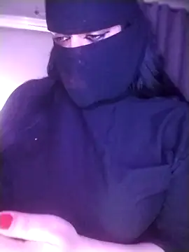 Snapshot of lilyan12 chatting on March 16, 2026, 11:07 pm lilyan12 online show from March 16, 2026, 11:07 pm