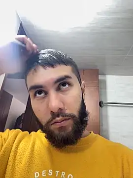 Diicaprio69 online show from October 21, 2025, 7:46 pm