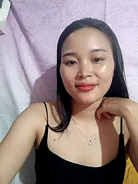 Snapshot of Lili_lovely chatting on November 2, 2025, 3:00 am Lili lovely online show from November 2, 2025, 3:00 am