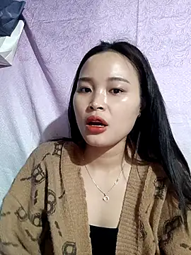 Snapshot of Lili_lovely chatting on November 19, 2025, 1:16 am Lili lovely online show from November 19, 2025, 1:16 am