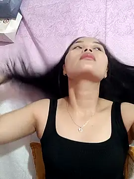 Snapshot of Lili_lovely chatting on October 26, 2025, 1:17 am Lili lovely online show from October 26, 2025, 1:17 am