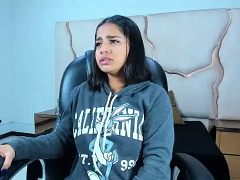 Snapshot of ScarletDoll chatting on September 19, 2025, 3:10 am ScarletDoll online show from September 19, 2025, 3:10 am