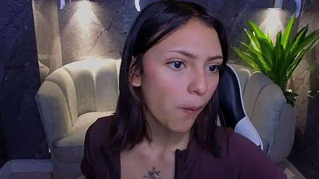 Mary Luxx TP online show from November 14, 2025, 3:21 am