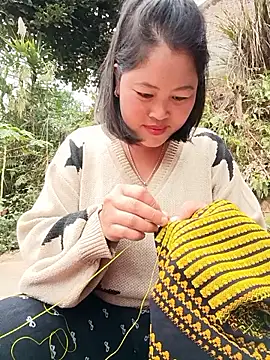 Snapshot of maycuc123 chatting on December 14, 2025, 8:09 am maycuc123 online show from December 14, 2025, 8:09 am