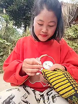 Snapshot of maycuc123 chatting on December 15, 2025, 12:38 am maycuc123 online show from December 15, 2025, 12:38 am