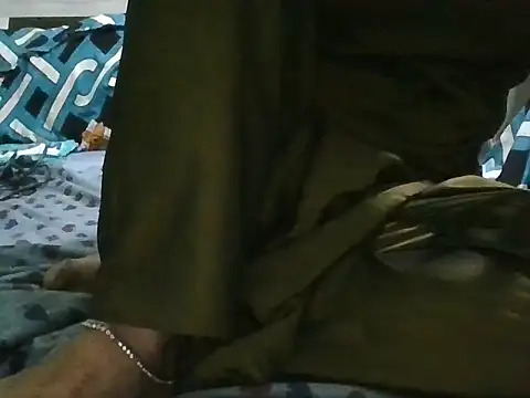 Snapshot of Roshani_hoty chatting on January 18, 2026, 5:16 pm Roshani hoty online show from January 18, 2026, 5:16 pm