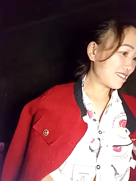 Fienjr online show from November 10, 2025, 2:11 pm