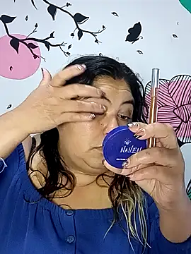 Snapshot of curvy_diva_ chatting on October 6, 2025, 11:11 am curvy diva online show from October 6, 2025, 11:11 am