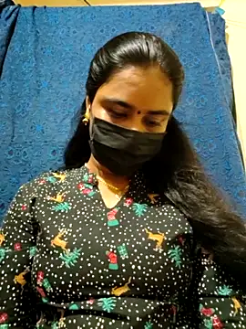 mini-queen online show from March 28, 2026, 5:47 pm